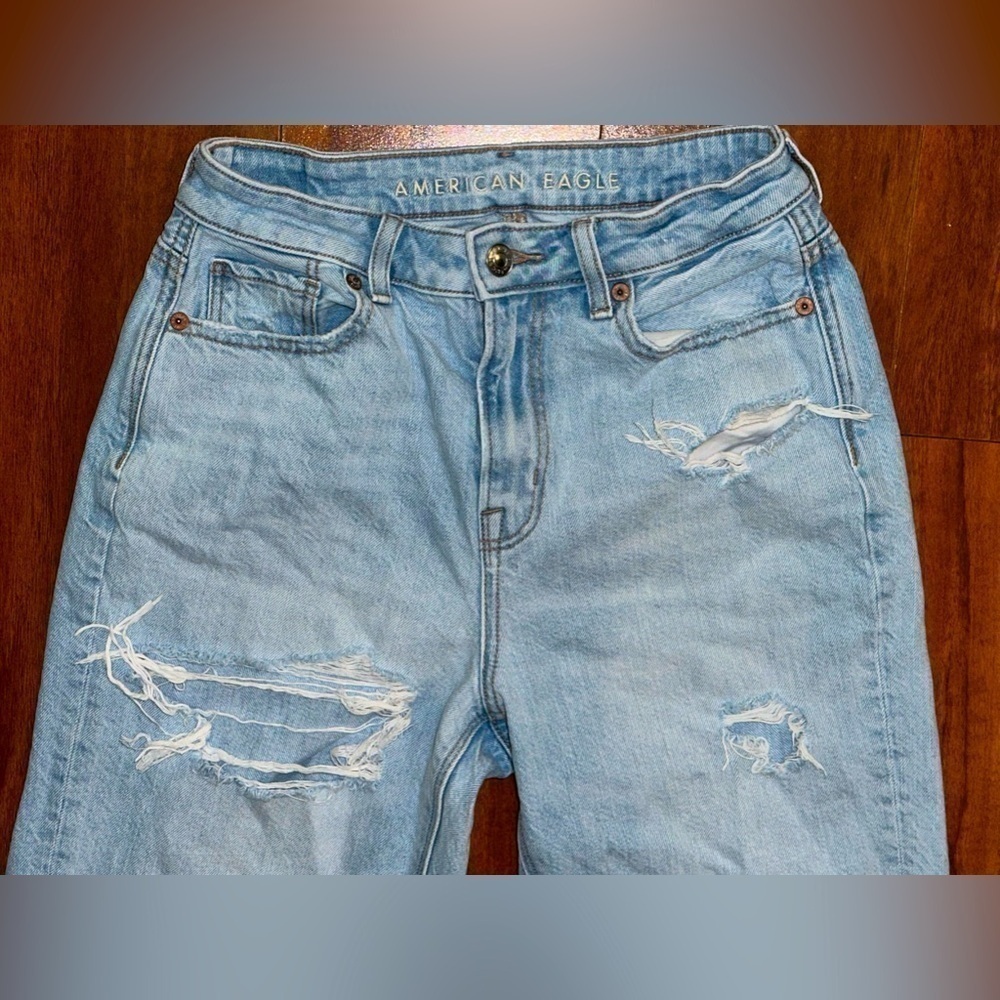 American Eagle Distressed Mom Jean - Picture 5 of 8